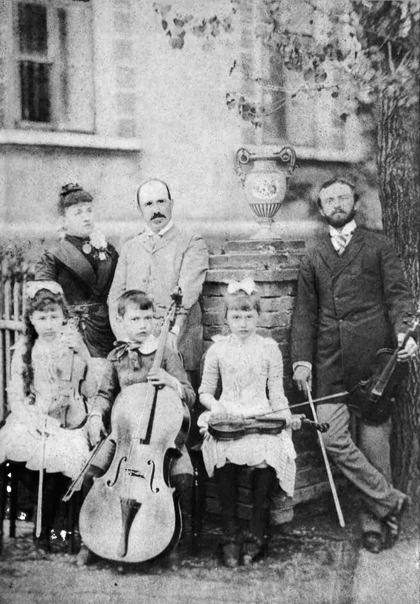 Ema Destinnová, Eman a Jindřiška Kittlovi, kapelník Nechvíle